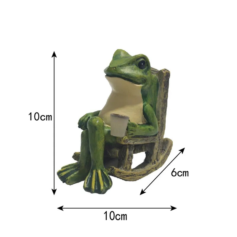 LuminaGarden Solar Frog Statues & Warm Light Garden Ornaments
